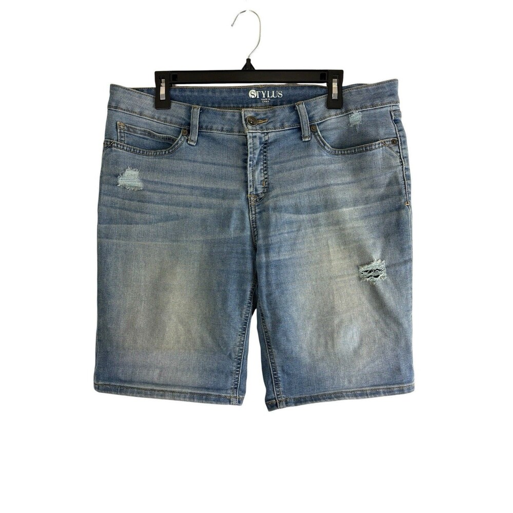 Stylus Womens Shorts Adult Size 32/14 Bermuda Light Wash Stretch 10" inseam